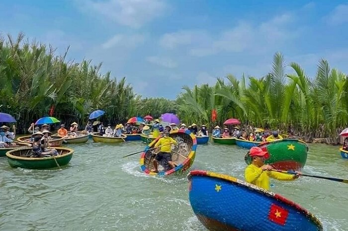 Quay thúng rừng dừa Bảy Mẫu