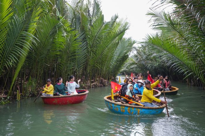 Đi rừng dừa Bảy Mẫu mùa mưa có đẹp không