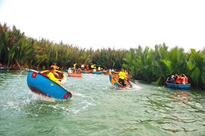 Tour Rừng Dừa Bảy Mẫu phù hợp cho team building
