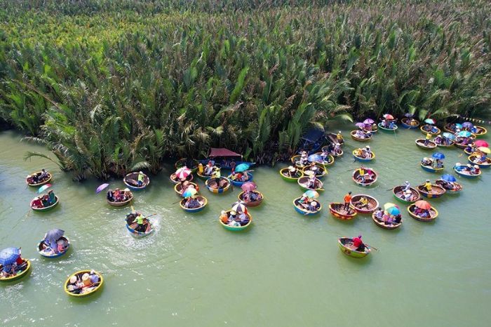 Tour Rừng Dừa Bảy Mẫu phù hợp cho team building