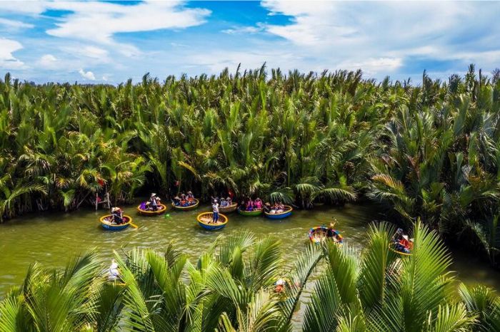 Tour Rừng Dừa Bảy Mẫu phù hợp cho team building